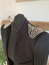 Rare Zara Shoulder Stud
