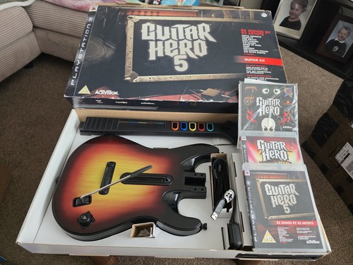Guitar hero ps3 - guitar,