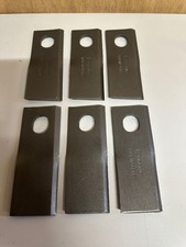 12 x Disc Mower Blades 126 x 47, 6 x Left Hand 6 x Right Hand OVAL Taarup Vicon