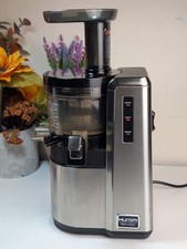 Hurom Slow Juicer HU-100b working 