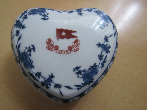 Rms titanic trinket dish - dish, heart