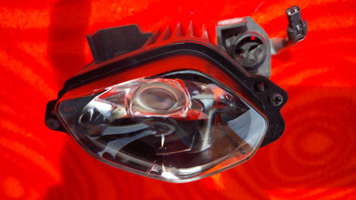 Yamaha left - (low, beam)