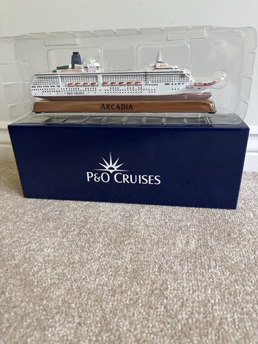 Arcadia cruise ship model - p&o,
