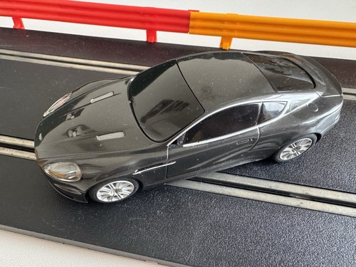 Scalextric digital c2930 aston - digital,