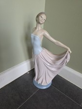 Lladro The Dancer Woman