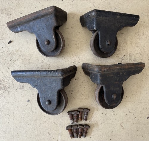 Lot antique cast - lot,