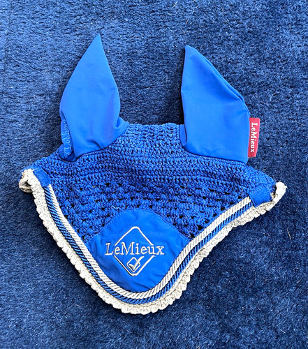 Lemieux horse crochet - fly, veil