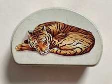 Vintage Huntley & Palmers Red