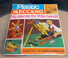 VINTAGE PLASTIC MECCANO SET C