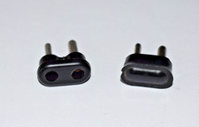TWO PIECES OF 2 PIN PLUG -