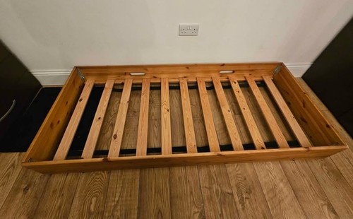 Trundle bed - trundle,