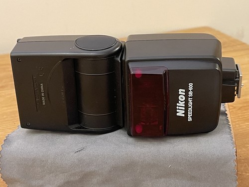 Nikon 600 speedlite flash - nikon,