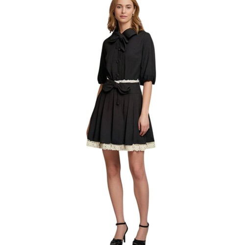 Divided m black pleated - m,