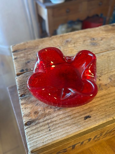 Vintage red glass - red, controlled