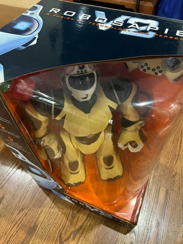 Robonetics robosapien robot - robonetics,