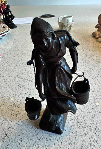 Antique statue peasant - statue,