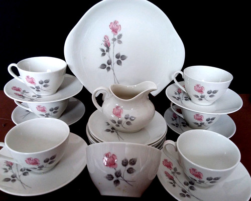 Royal doulton bone china - royal,