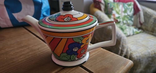 Art deco tea - pot,