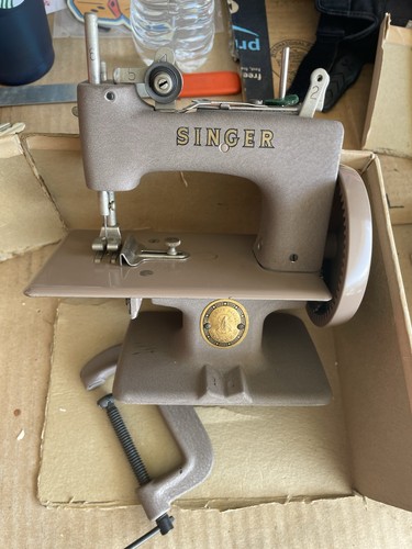 Singer sewhandy model - singer,