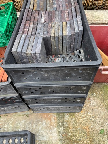 Blue black quarry tiles - blue,