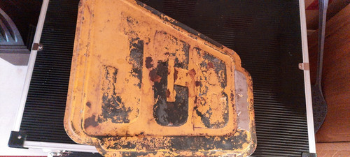 Jcb iii sign yellow - 2,