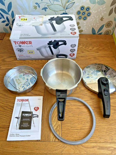 Tower pressure cooker - tower,