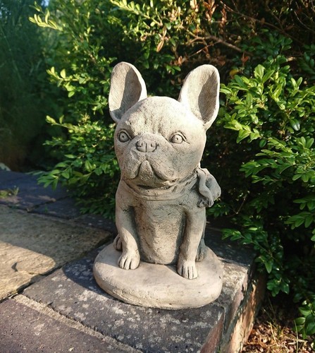 Stone garden sitting - stone,