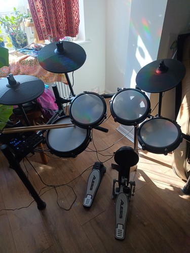 Alesis nitro max electric - alesis,