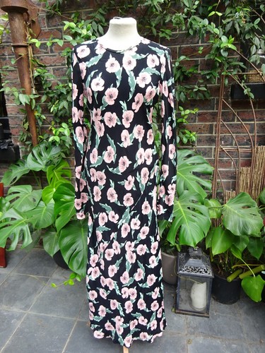 1930s 40s style crepe - 40s,