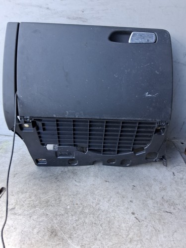 2011 audi glove box front - a4,