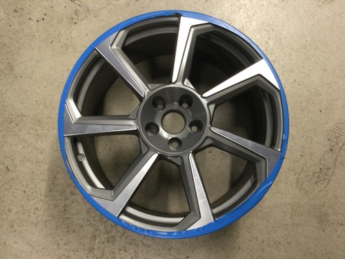 Audi alloy road wheel - rs,