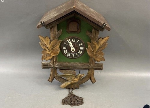 Black forest cuckoo clock - black,