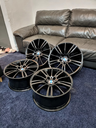 Bmw mv3 genuine - 4x,