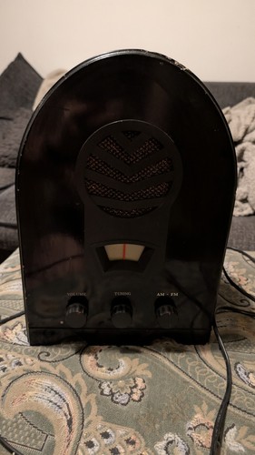 Vintage wooden radio in - radio,