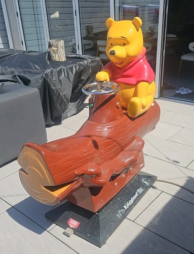 Winnie the pooh - winnie,