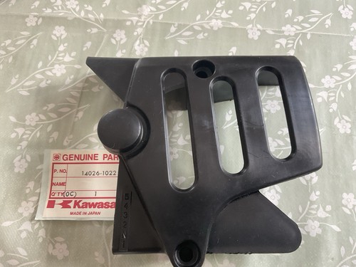 Kawasaki kl250 sprocket cover - kawasaki,