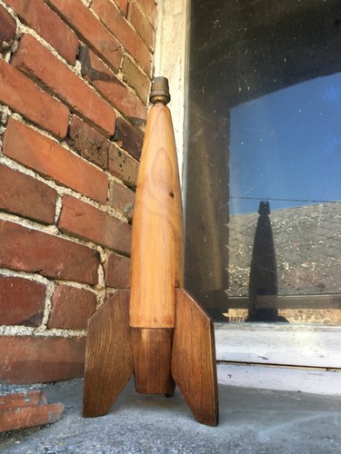 Vintage rocket lamp design - rocket,