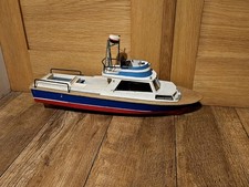 Model Wooden Cabin Cruiser