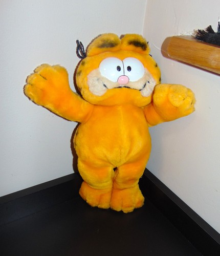 Vintage 1981 dakin garfield - vintage,