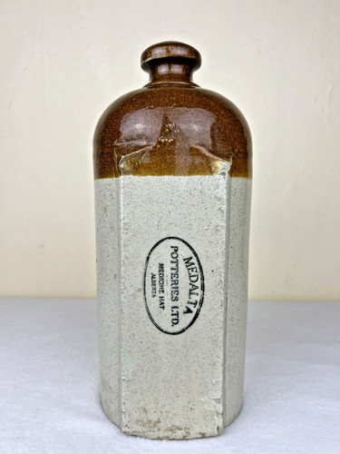 Vtg hot water bottle - water, foot