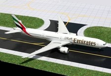 Emirates Boeing 777-300ER A6-ECH GeminiJets GJUAE999 Scale 1:400 RARE