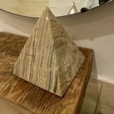 1.1lb Green Onyx Pyramid