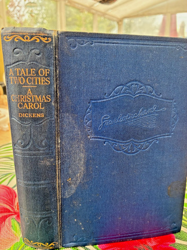 Dickens christmas carol - dickens, a