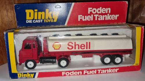 Dinky 950 foden fuel tanker - 950,