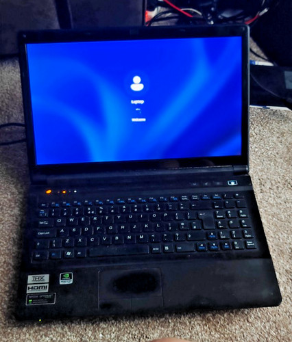 Clevo specialist w150hr i7 - specialist,