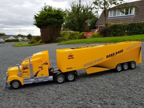 Large american truck lorry - large,