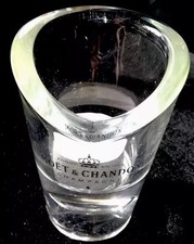 MOET CHANDON CHAMPAGNE GLASS