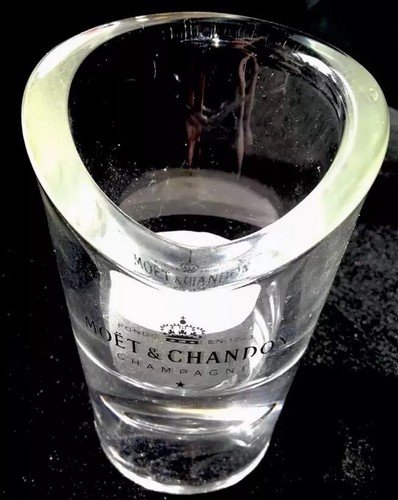 Moet chandon champagne glass - moet,