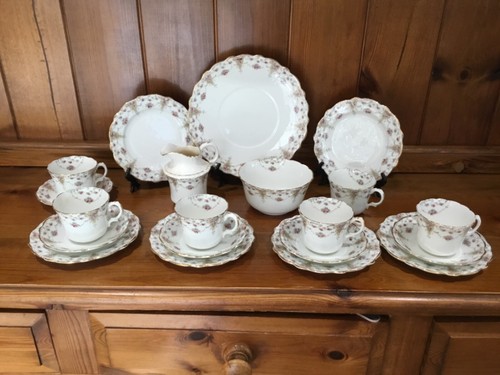 Vintage queens china - g, &