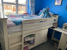 Lovely Julian Bowen white Mid